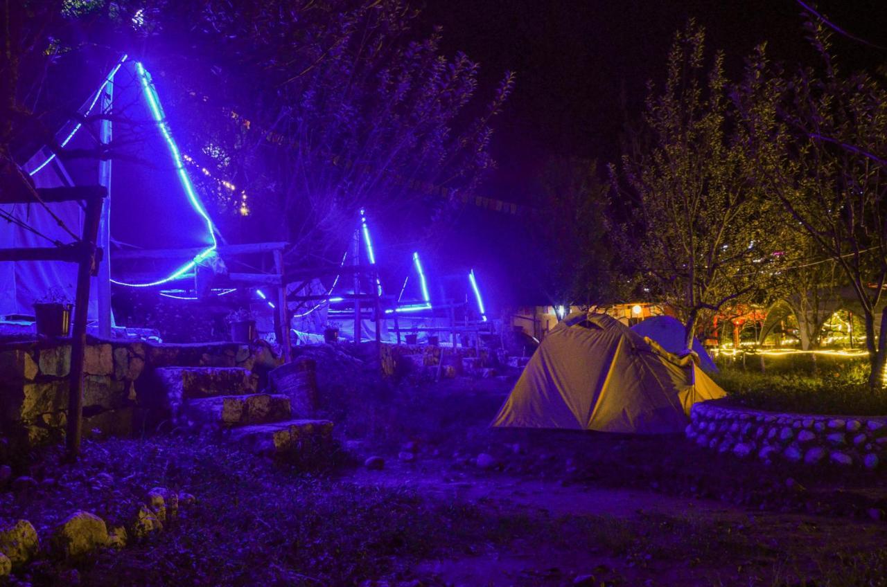 Himtrek Riverside Camps & Hostel Manali Экстерьер фото